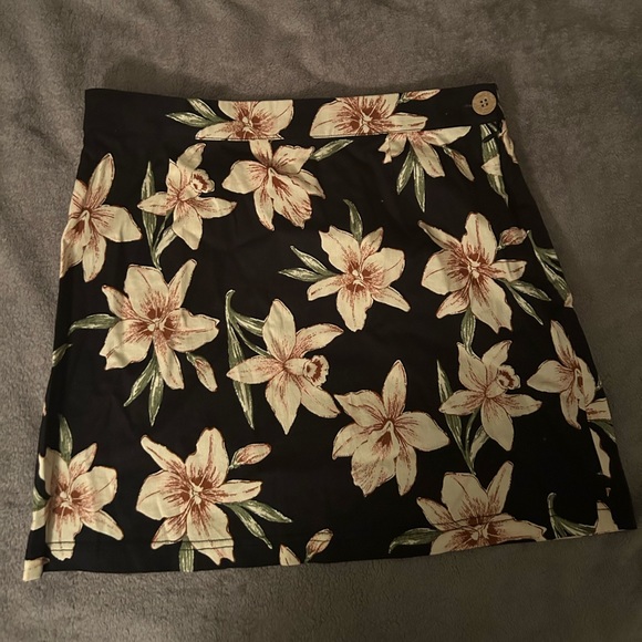 Floral Skirt - Picture 1 of 3
